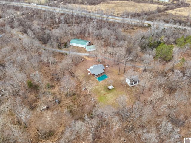 178 Lawson Ln, Benton, KY 42025