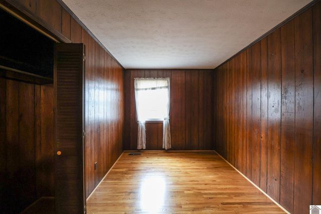 178 Lawson Ln, Benton, KY 42025