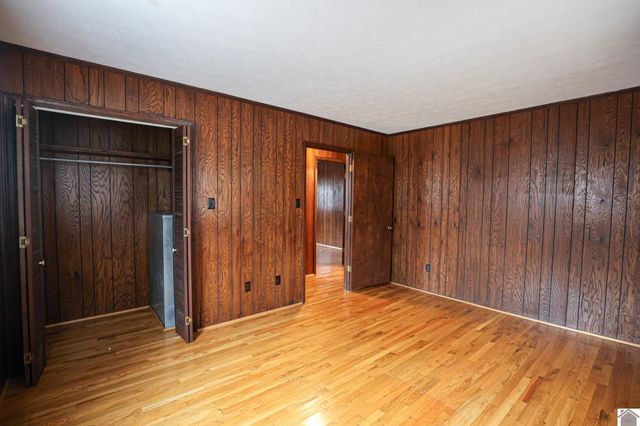 178 Lawson Ln, Benton, KY 42025