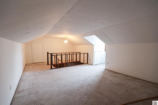 178 Lawson Ln, Benton, KY 42025