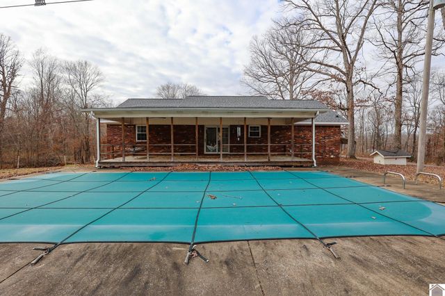 178 Lawson Ln, Benton, KY 42025