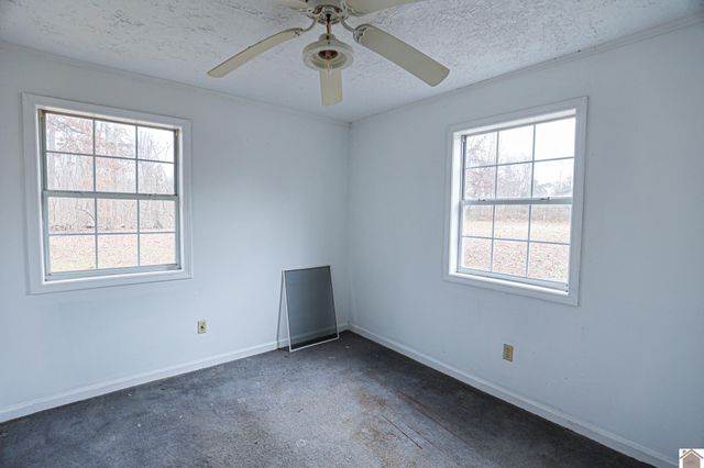 178 Lawson Ln, Benton, KY 42025