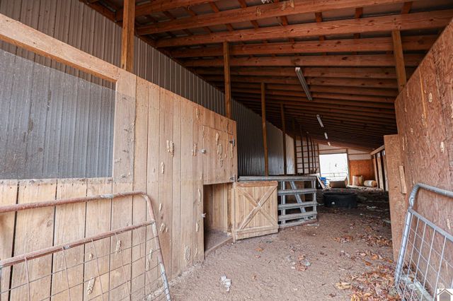 178 Lawson Ln, Benton, KY 42025