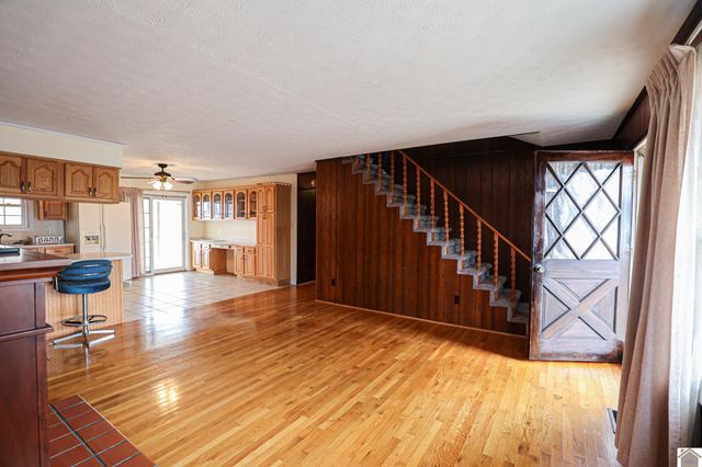 178 Lawson Ln, Benton, KY 42025