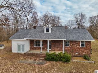 178 Lawson Ln, Benton, KY 42025