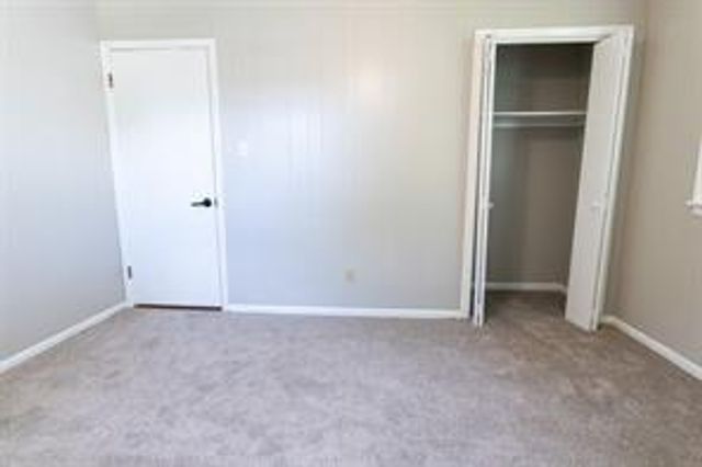 465 N Horton Street, La Grange, TX 78945