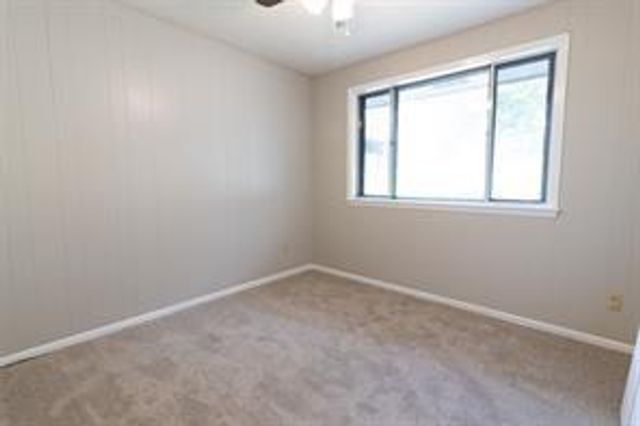 465 N Horton Street, La Grange, TX 78945