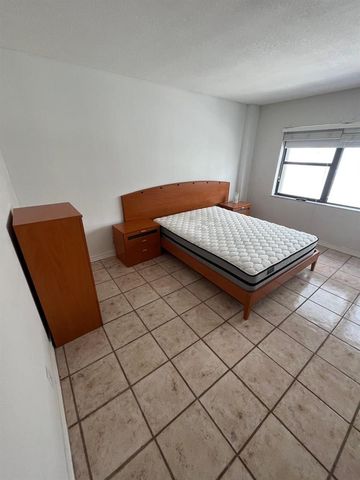 5415 COLLINS Avenue 202A, Miami Beach, FL 33140