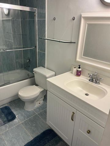 5415 COLLINS Avenue 202A, Miami Beach, FL 33140