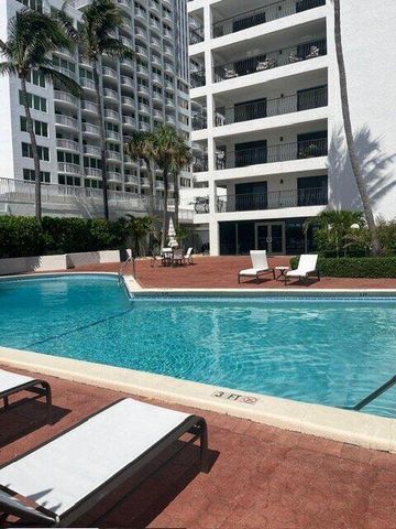 5415 COLLINS Avenue 202A, Miami Beach, FL 33140