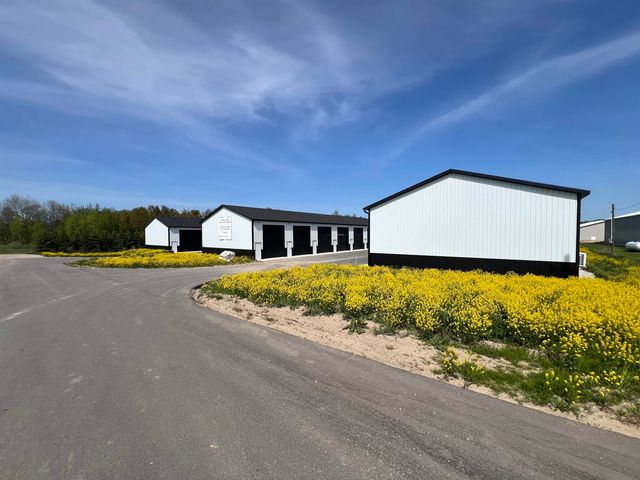 6819 S M-37, Kingsley, MI 49649