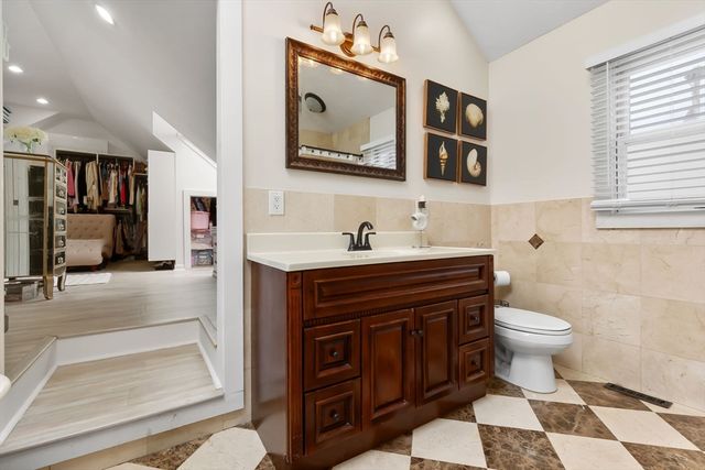 17 Stafford Road, Danvers, MA 01923
