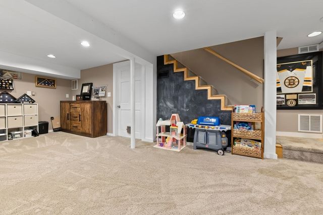 17 Stafford Road, Danvers, MA 01923