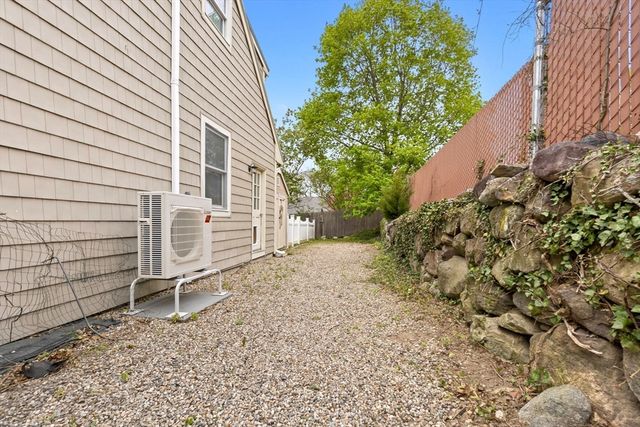 17 Stafford Road, Danvers, MA 01923