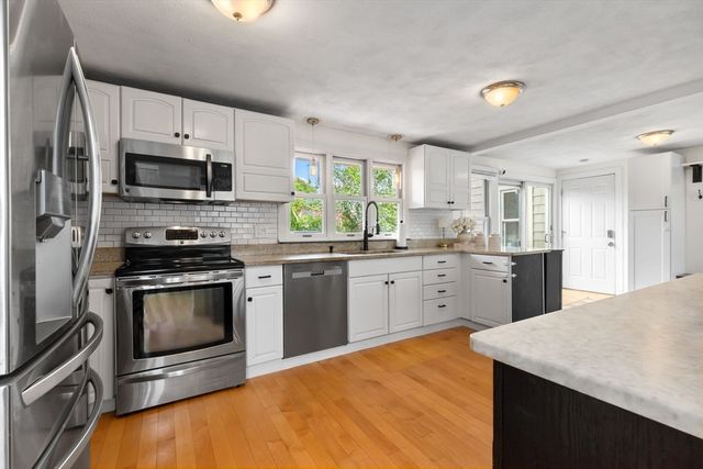 17 Stafford Road, Danvers, MA 01923