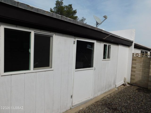 3348 E Fort Lowell Road, Tucson, AZ 85716