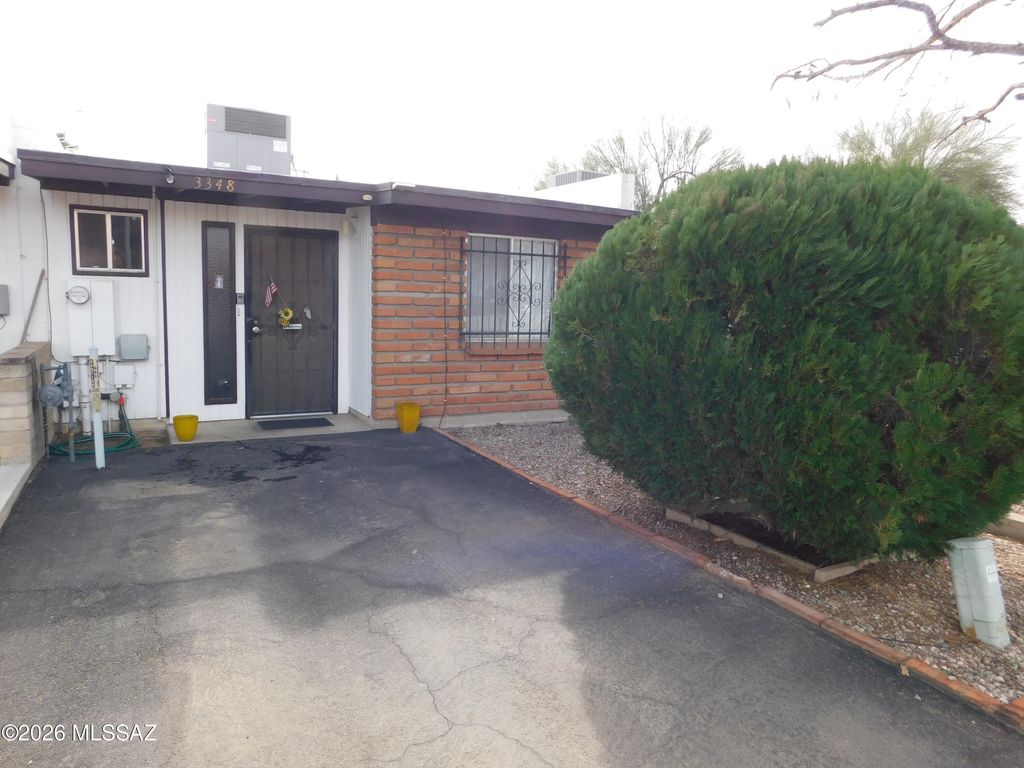 3348 E Fort Lowell Road, Tucson, AZ 85716