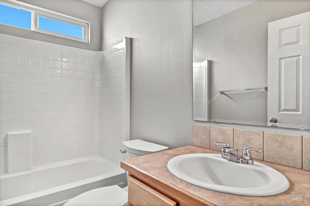 6986 S Dewberry Ave, Boise, ID 83709