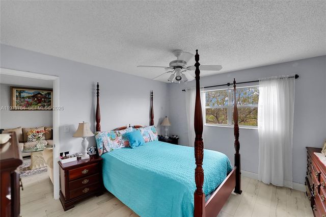 7891 N Sunrise Lakes Dr 310, Sunrise, FL 33322