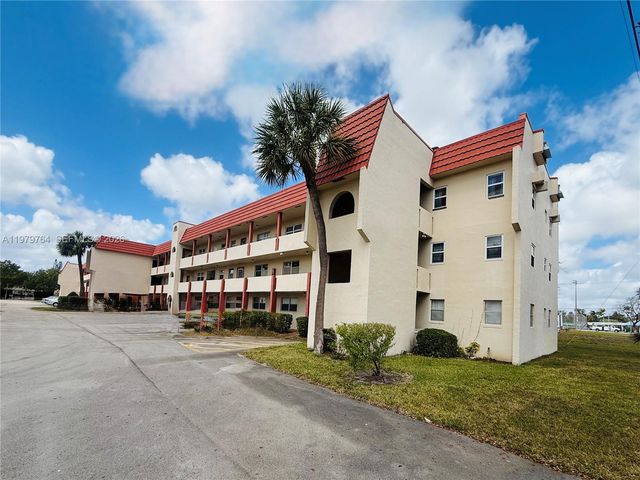 7891 N Sunrise Lakes Dr 310, Sunrise, FL 33322
