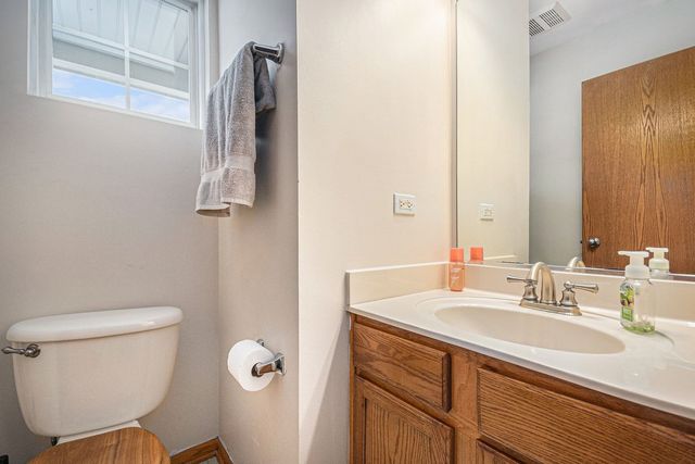 1137 S Wabena Avenue, Minooka, IL 60447