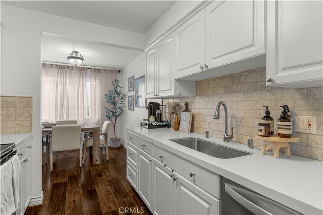 4637 Willis 208, Sherman Oaks, CA 91403