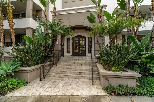 4637 Willis 208, Sherman Oaks, CA 91403