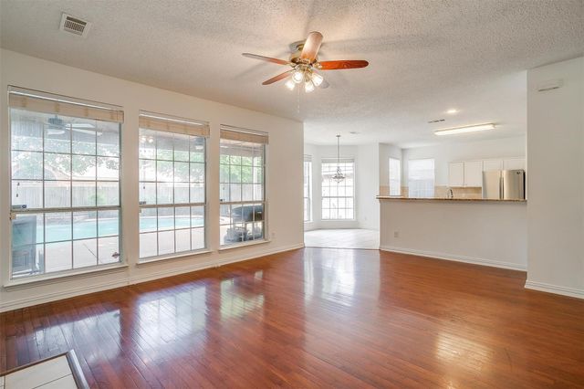 4601 Belladonna Drive, Fort Worth, TX 76123