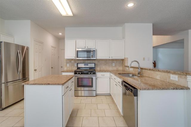 4601 Belladonna Drive, Fort Worth, TX 76123