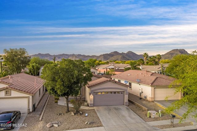 5520 W Crimson Bluff Drive, Marana, AZ 85658