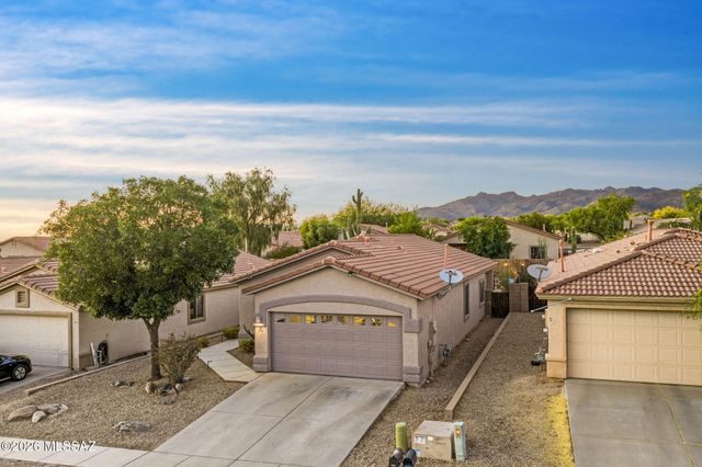 5520 W Crimson Bluff Drive, Marana, AZ 85658