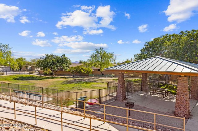 5520 W Crimson Bluff Drive, Marana, AZ 85658