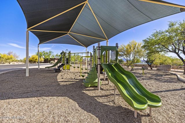 5520 W Crimson Bluff Drive, Marana, AZ 85658