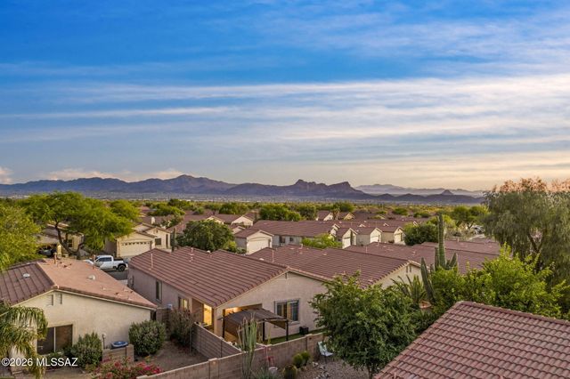 5520 W Crimson Bluff Drive, Marana, AZ 85658