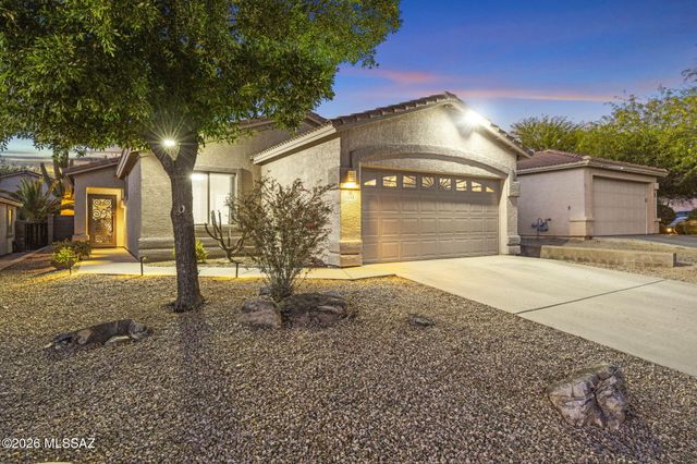 5520 W Crimson Bluff Drive, Marana, AZ 85658