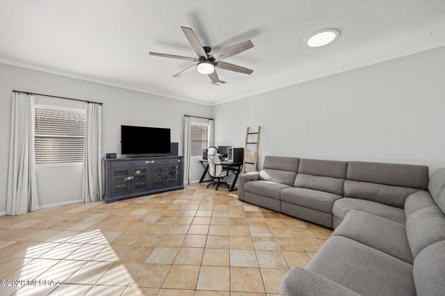 5520 W Crimson Bluff Drive, Marana, AZ 85658