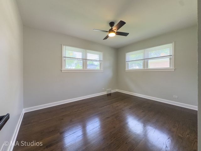 4256 Golf Road, Skokie, IL 60076