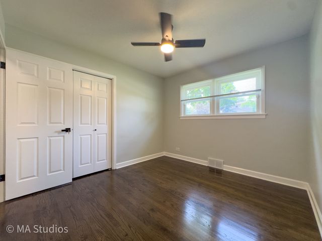 4256 Golf Road, Skokie, IL 60076