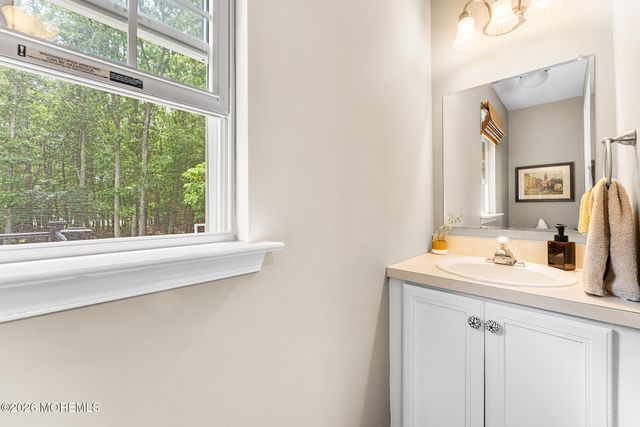 526 Leesville Road, Jackson, NJ 08527