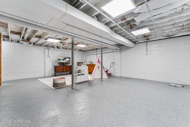 526 Leesville Road, Jackson, NJ 08527