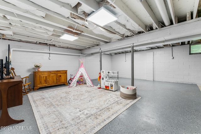 526 Leesville Road, Jackson, NJ 08527
