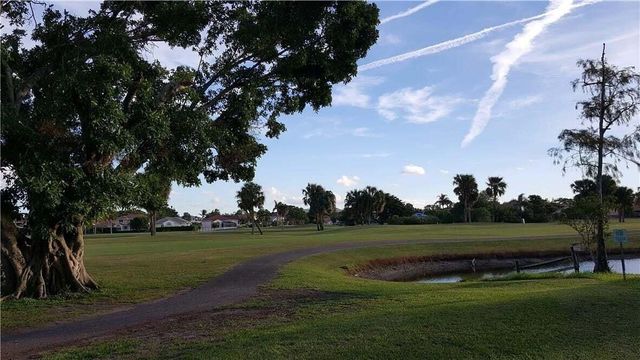 3071 Holiday Springs Boulevard 101, Margate, FL 33063