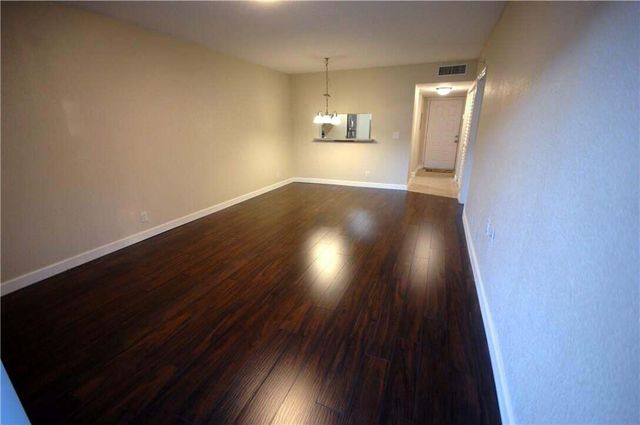 3071 Holiday Springs Boulevard 101, Margate, FL 33063