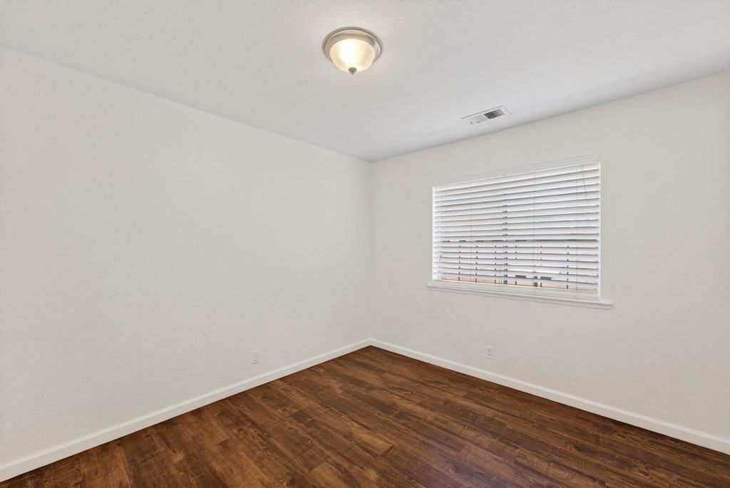 Image 19 of property listing at 651 Monte Carlo Drive, Hollister, CA 95023