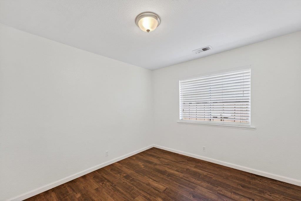 Image 21 of property listing at 651 Monte Carlo Drive, Hollister, CA 95023