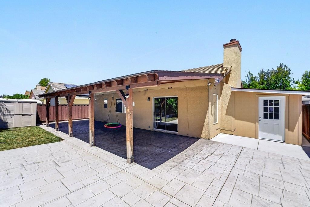 Image 32 of property listing at 651 Monte Carlo Drive, Hollister, CA 95023