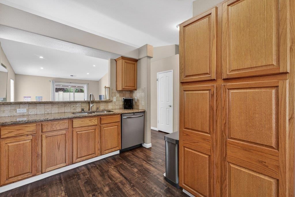 Image 5 of property listing at 651 Monte Carlo Drive, Hollister, CA 95023