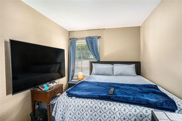 992 Brian Lane, Forest Park, GA 30297