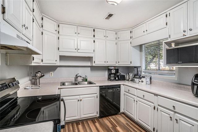 992 Brian Lane, Forest Park, GA 30297