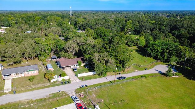 8216 SIMPSON LANE, Lakeland, FL 33809